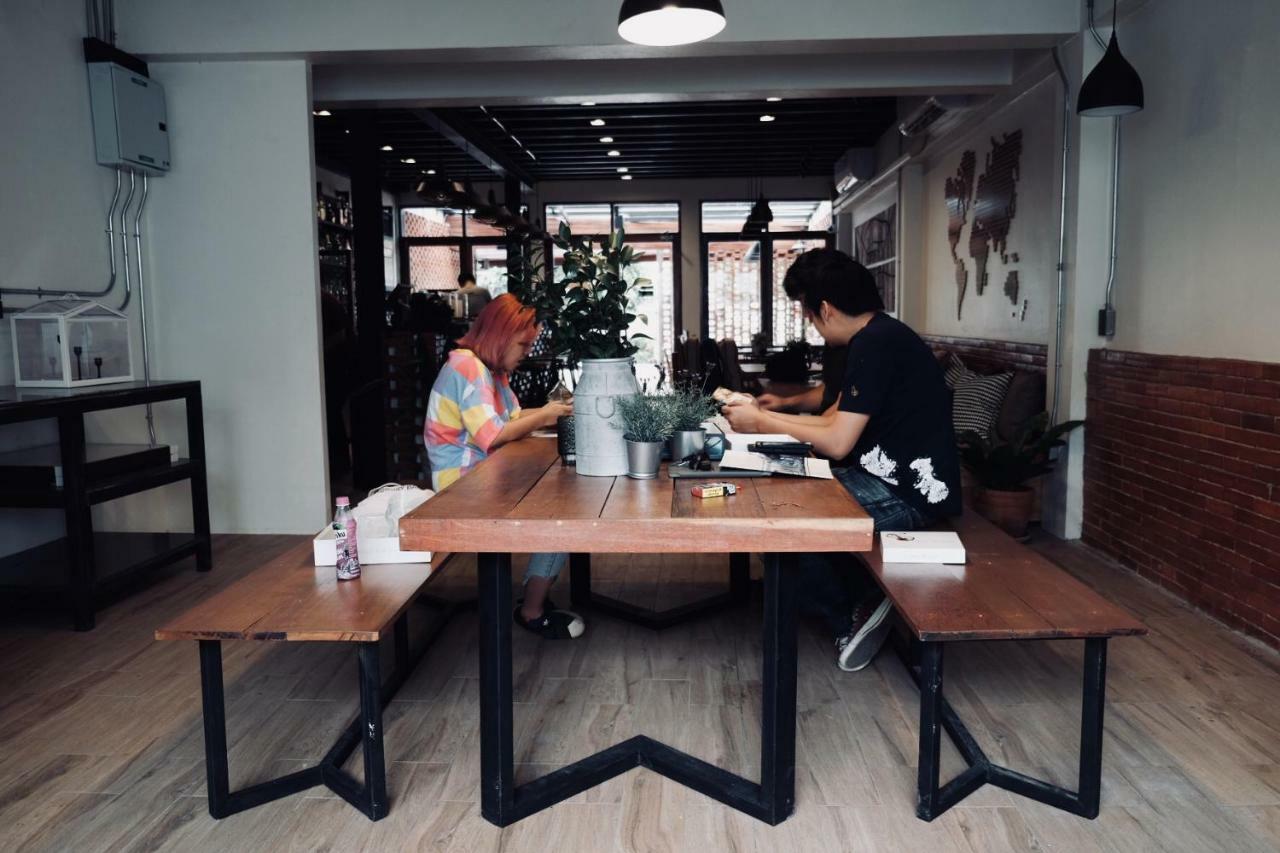Slee Hostel Chiangmai (Adults Only) Τσιάνγκ Μάι Εξωτερικό φωτογραφία
